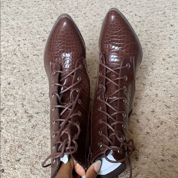 NIB- Croc Style Faux Leather Boots 🐊👢 - Picture 4 of 11